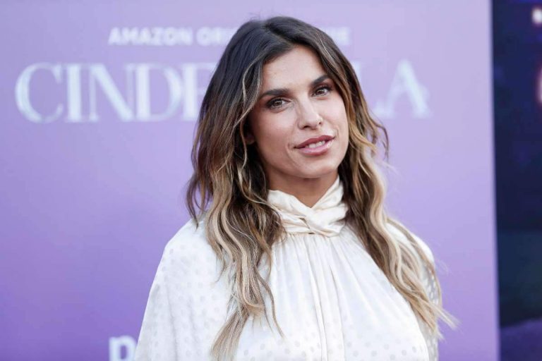 Elisabetta Canalis In Un Vecchio Video A Striscia La Notizia: Com'era E ...